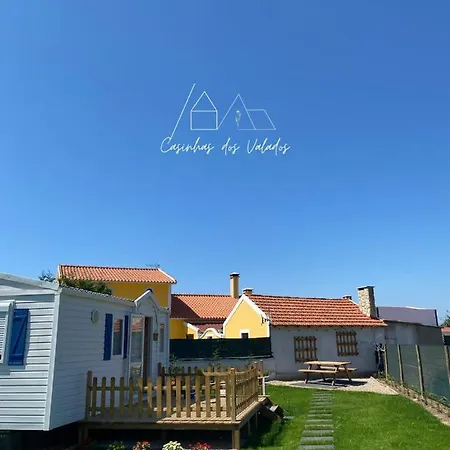 Casinhas Dos Valados Holiday park *